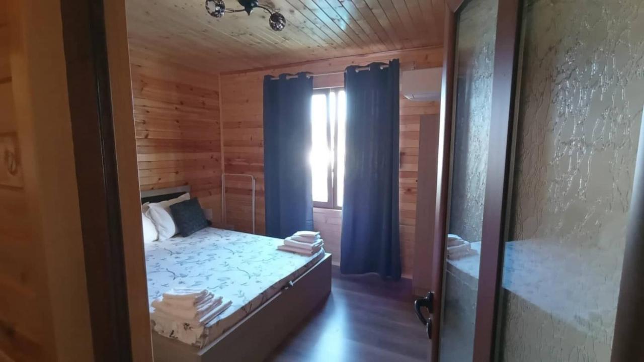 влаида Διαμέρισμα *